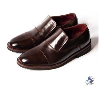 Step into Style and Comfort with the Eternal Slip-On – Exclusively at EternalOutfit.com