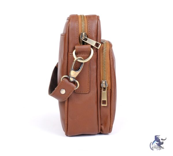 Eternal Outfit Leather Messenger Bag – Stylish, Durable & Functional